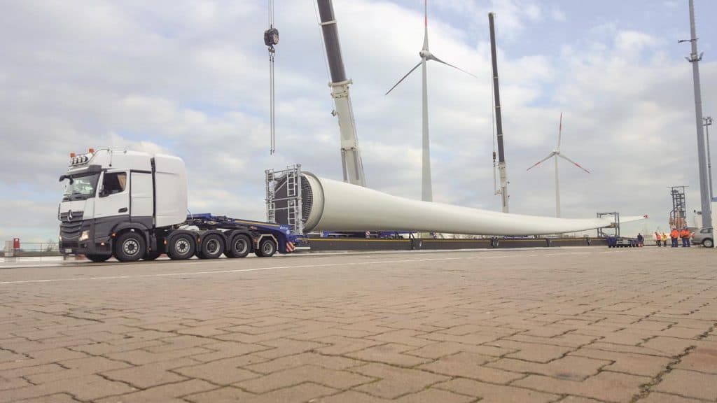 Transport of wind turbines by vessels and and transport